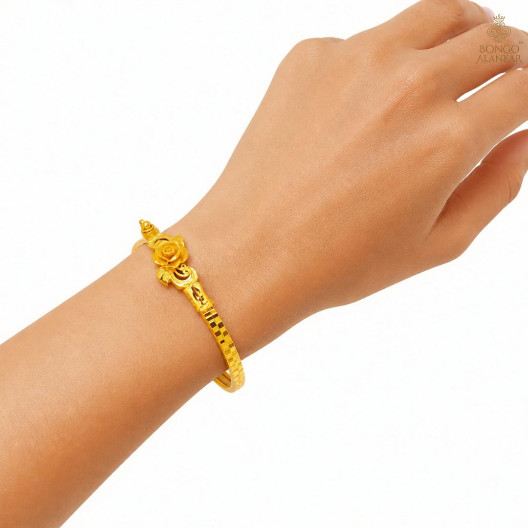 Golden Floral Motif Noa