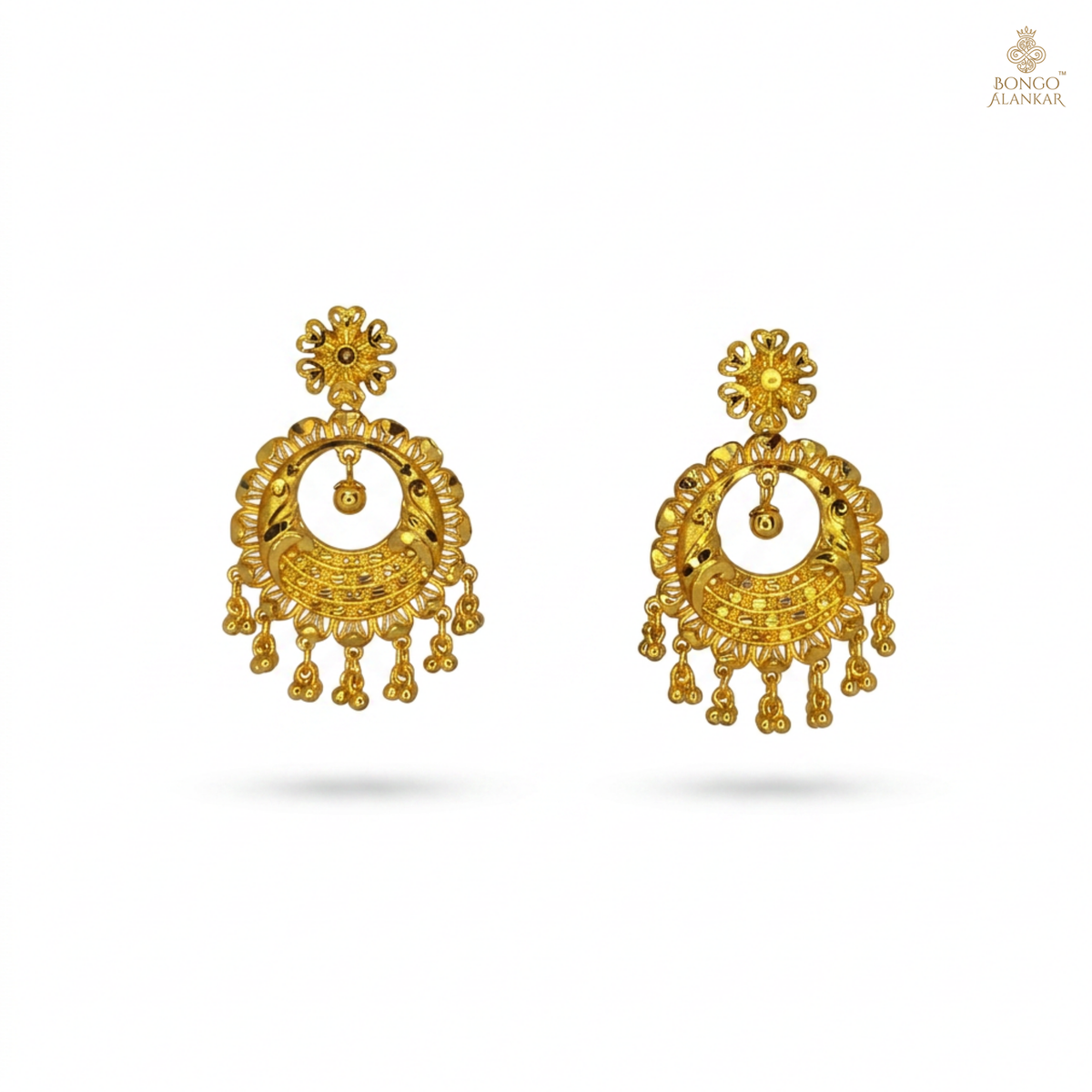 Regal Chandbali Kan Bala