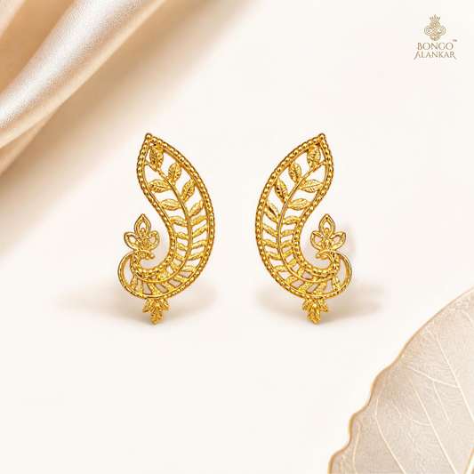 Golden Leaf Filigree Stud Earrings