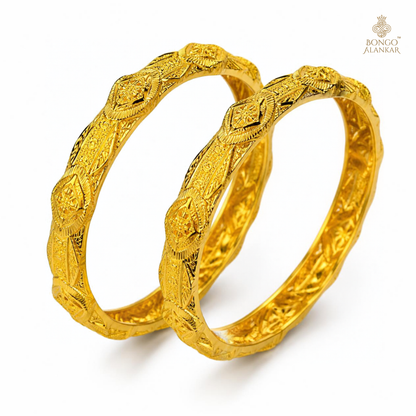 Golden Wavy Filigree Bangles