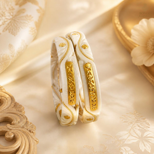 Gold-Banded Carved Sankha