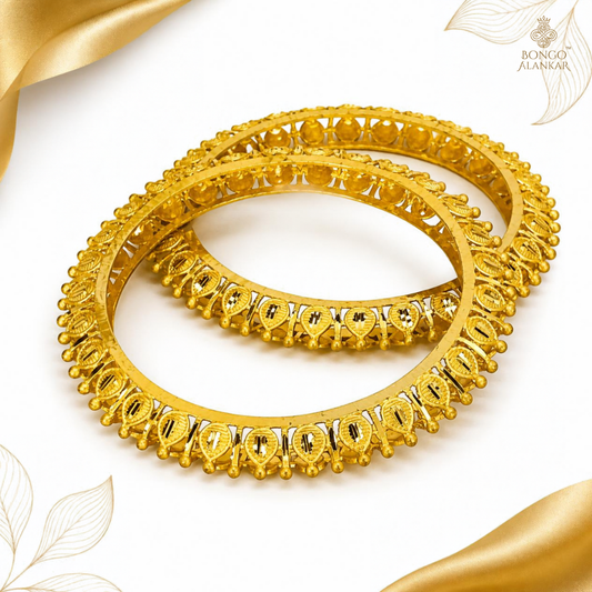 Golden Leaf Motif Bangle