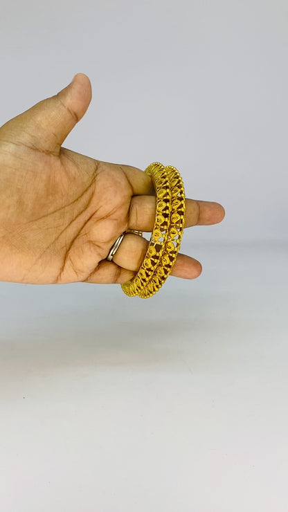 Golden Leaf Motif Bangle